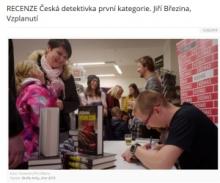 Jiří Březina při křtu knihy Vzplanutí